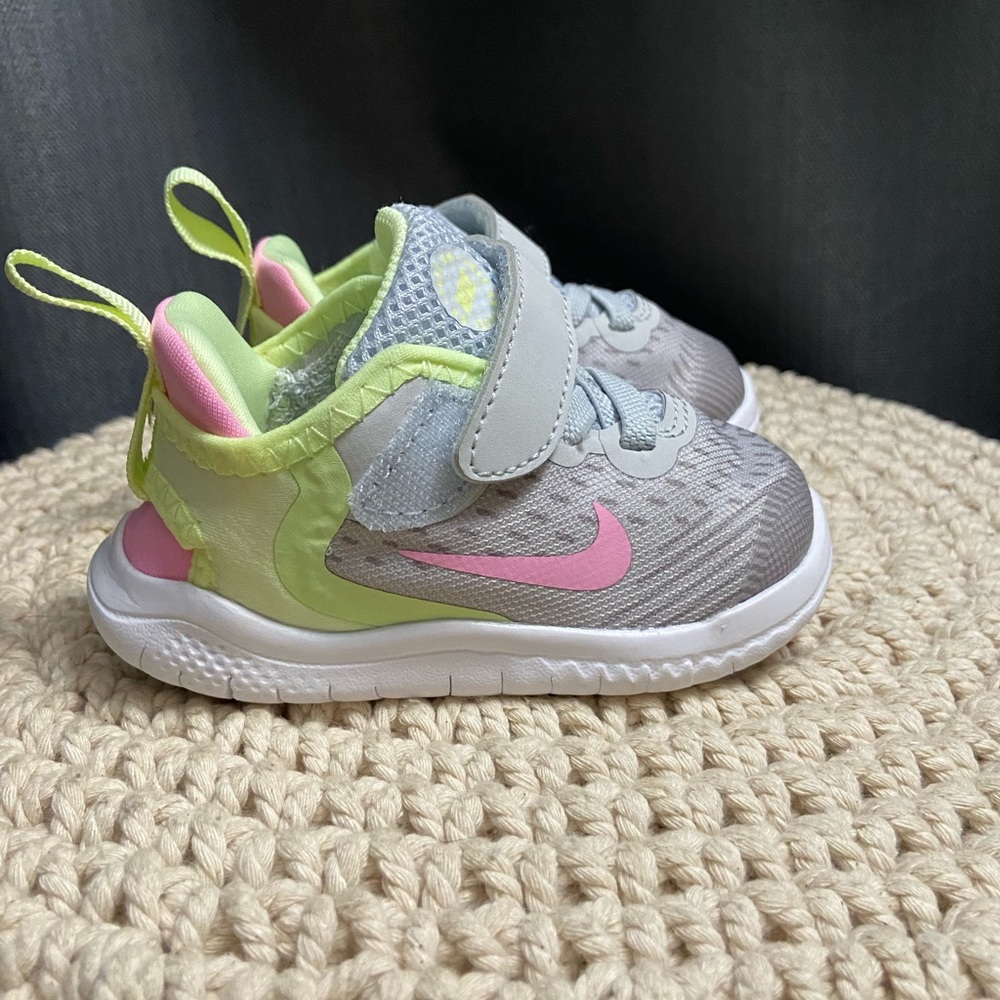 BRAND NEW TODDLER NIKES!